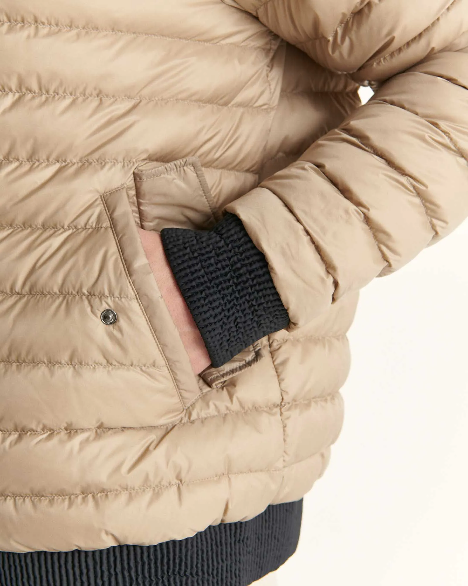 Black/Beige Reversible down jacket Bombay