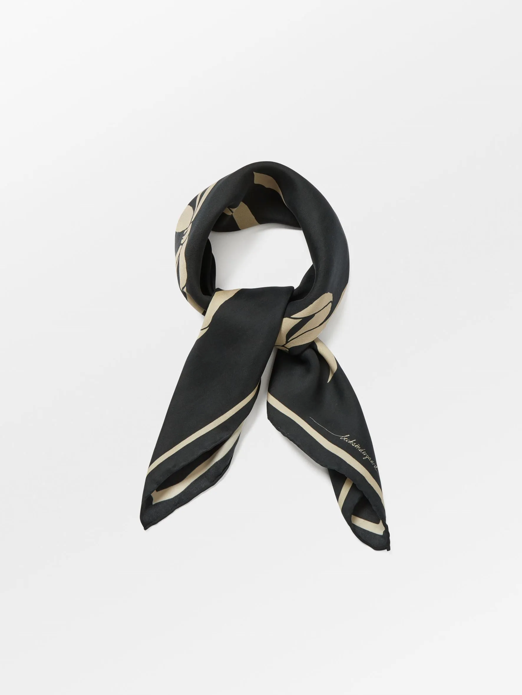 Bow Twill Sia Scarf