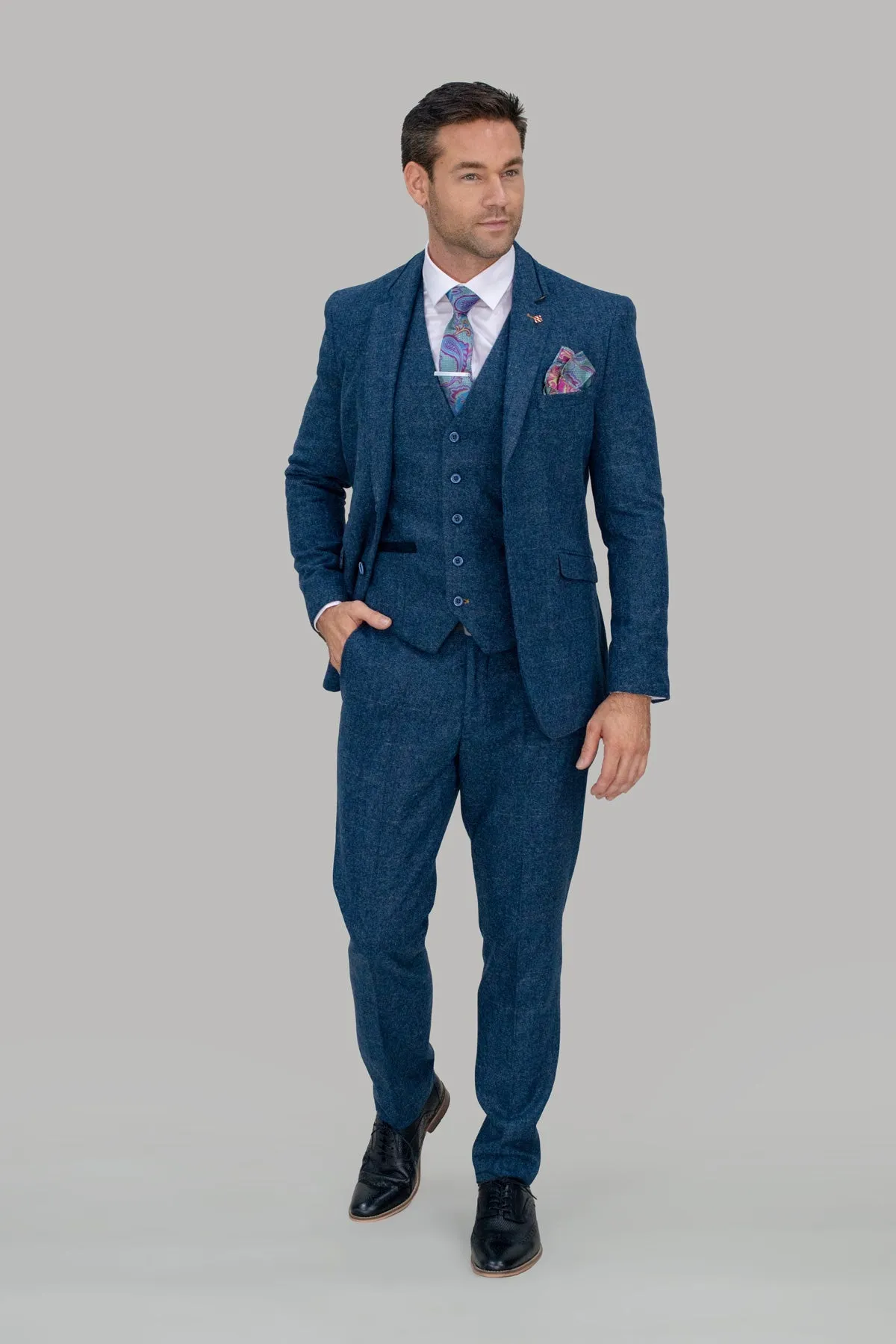 Carnegi Navy Tweed Suit Swatch