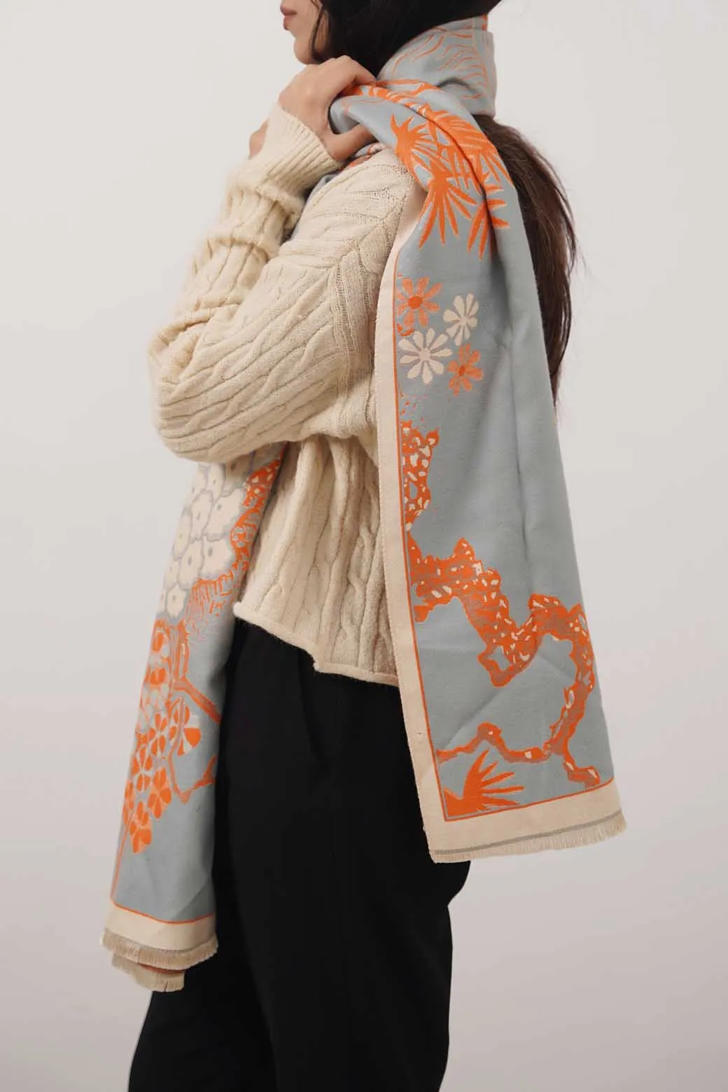 CONTRAST FLORA PRINT SCARF