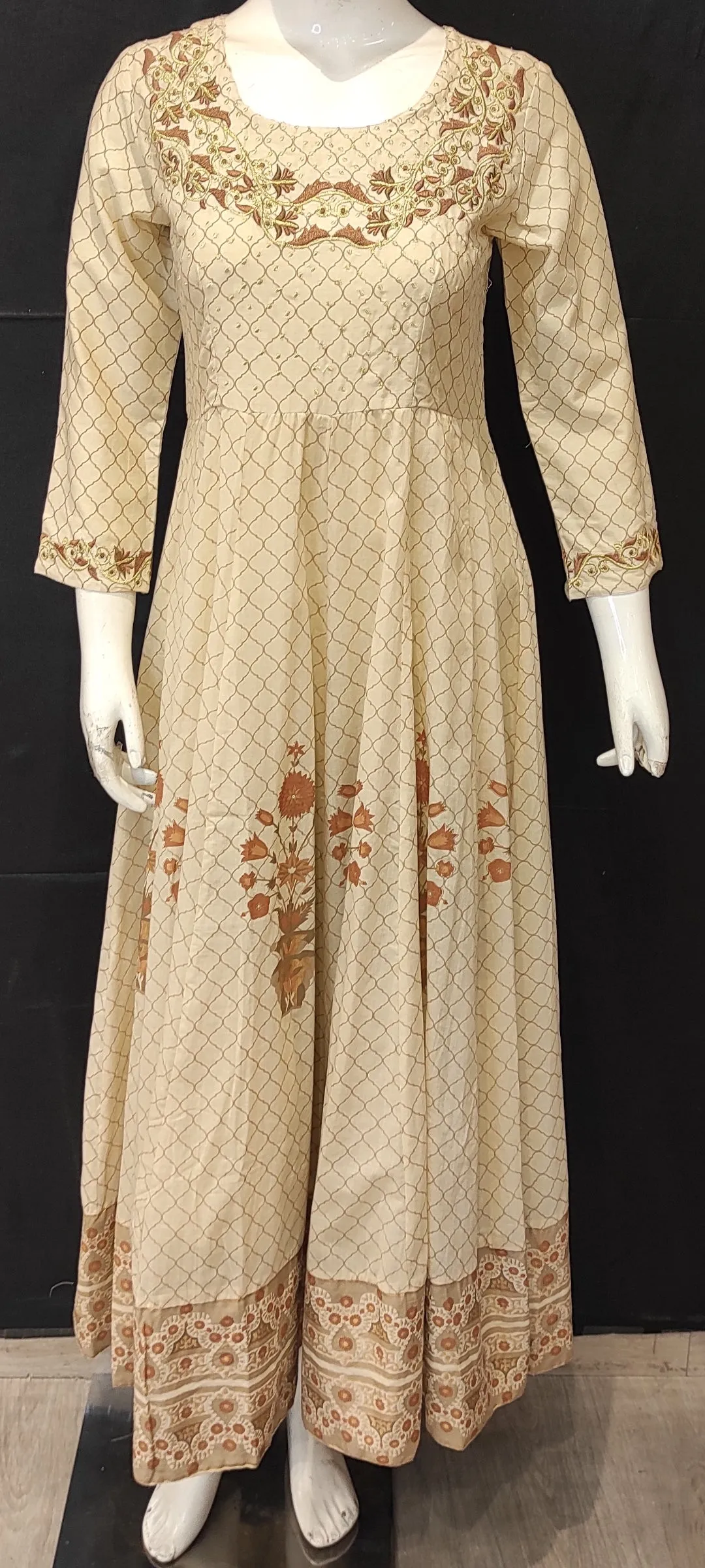 Cotton Suit with Zari Embroidery