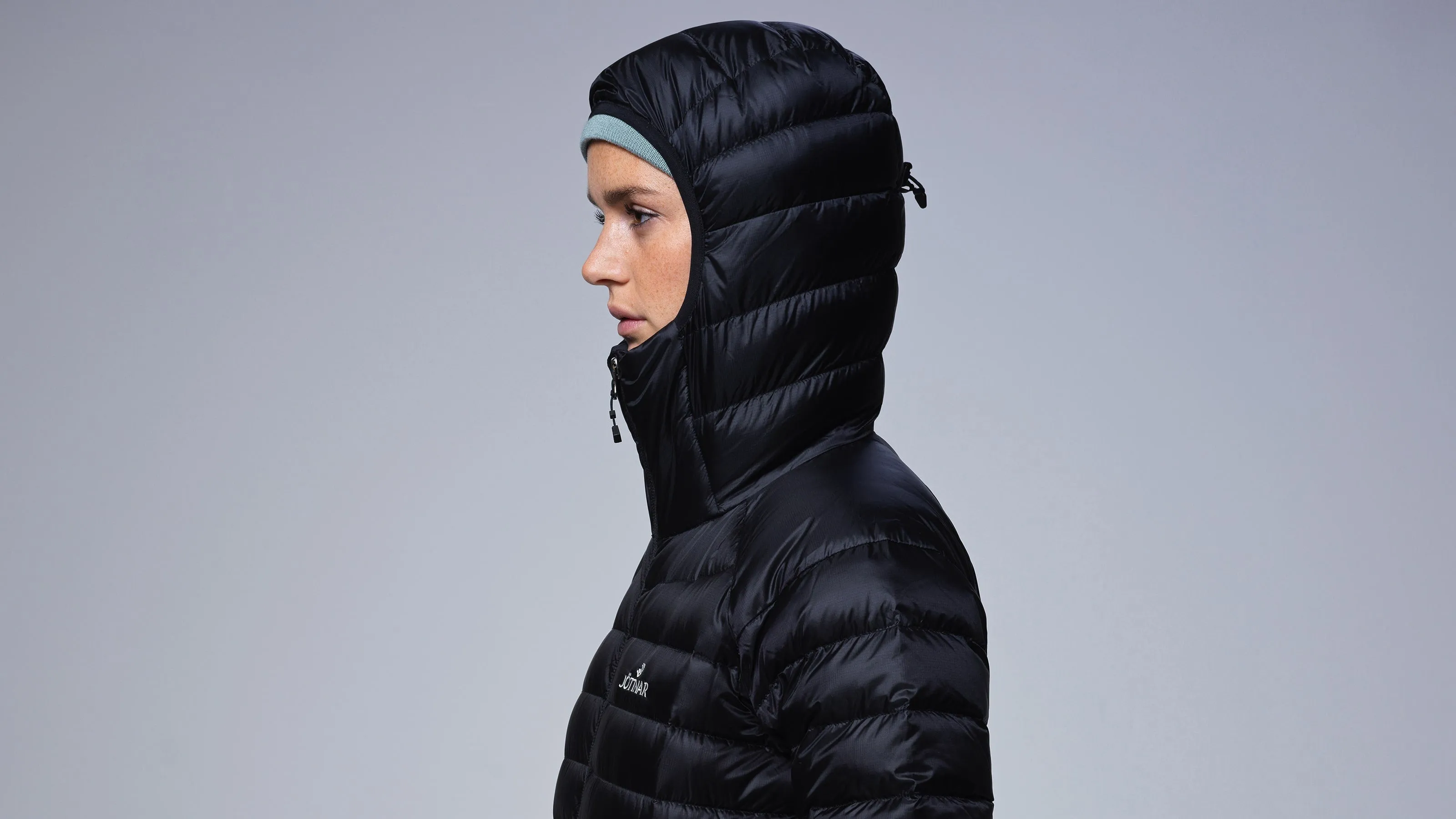 Fenrir Women's Lightweight Hooded Down Jacket