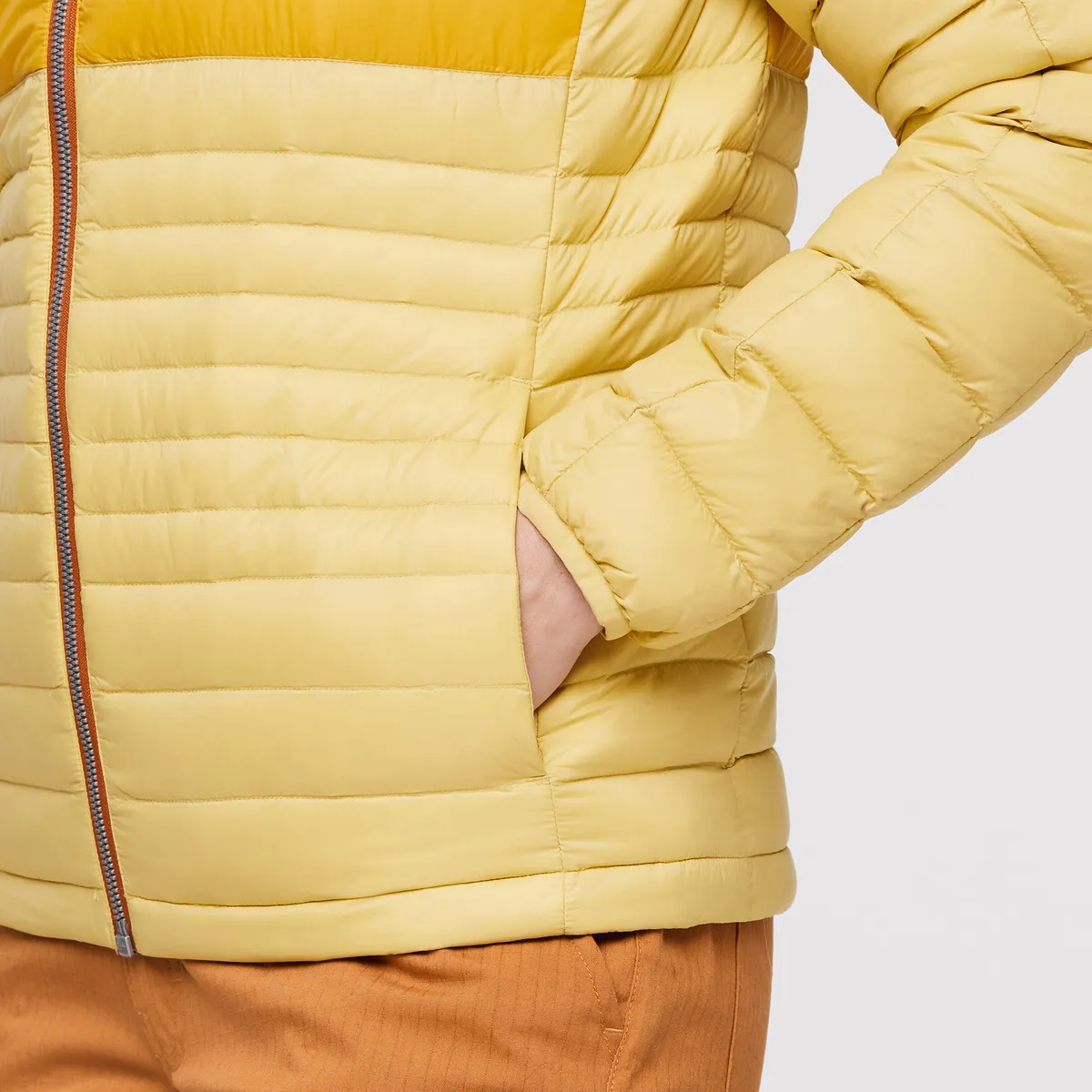 Fuego Hooded Down Jacket - Women's