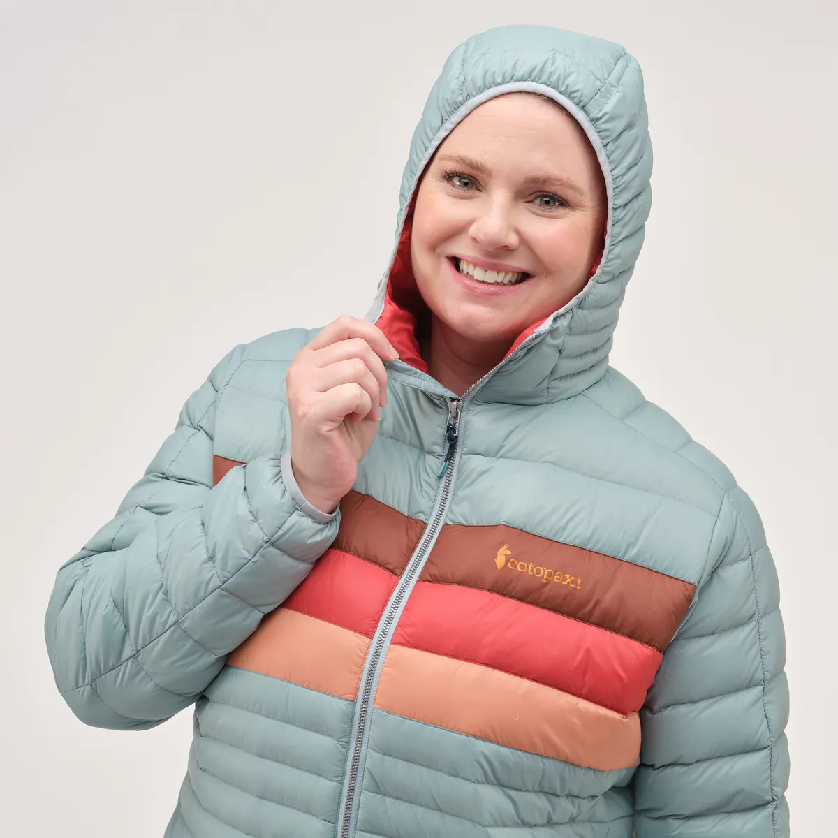 Fuego Hooded Down Jacket - Women's