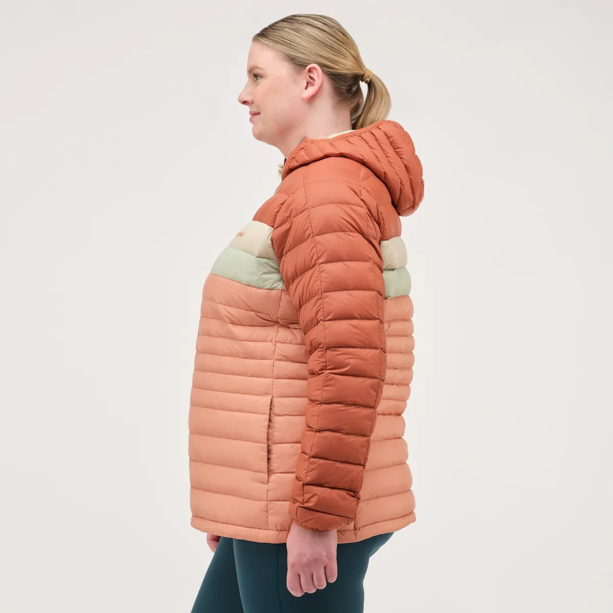 Fuego Hooded Down Jacket - Women's