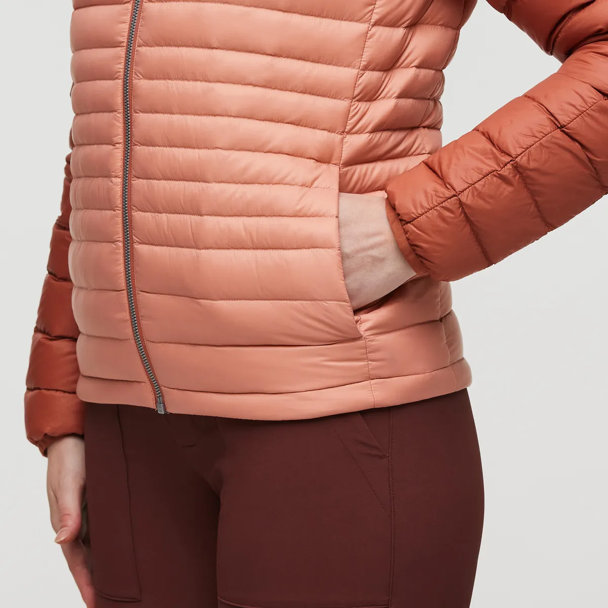 Fuego Hooded Down Jacket - Women's