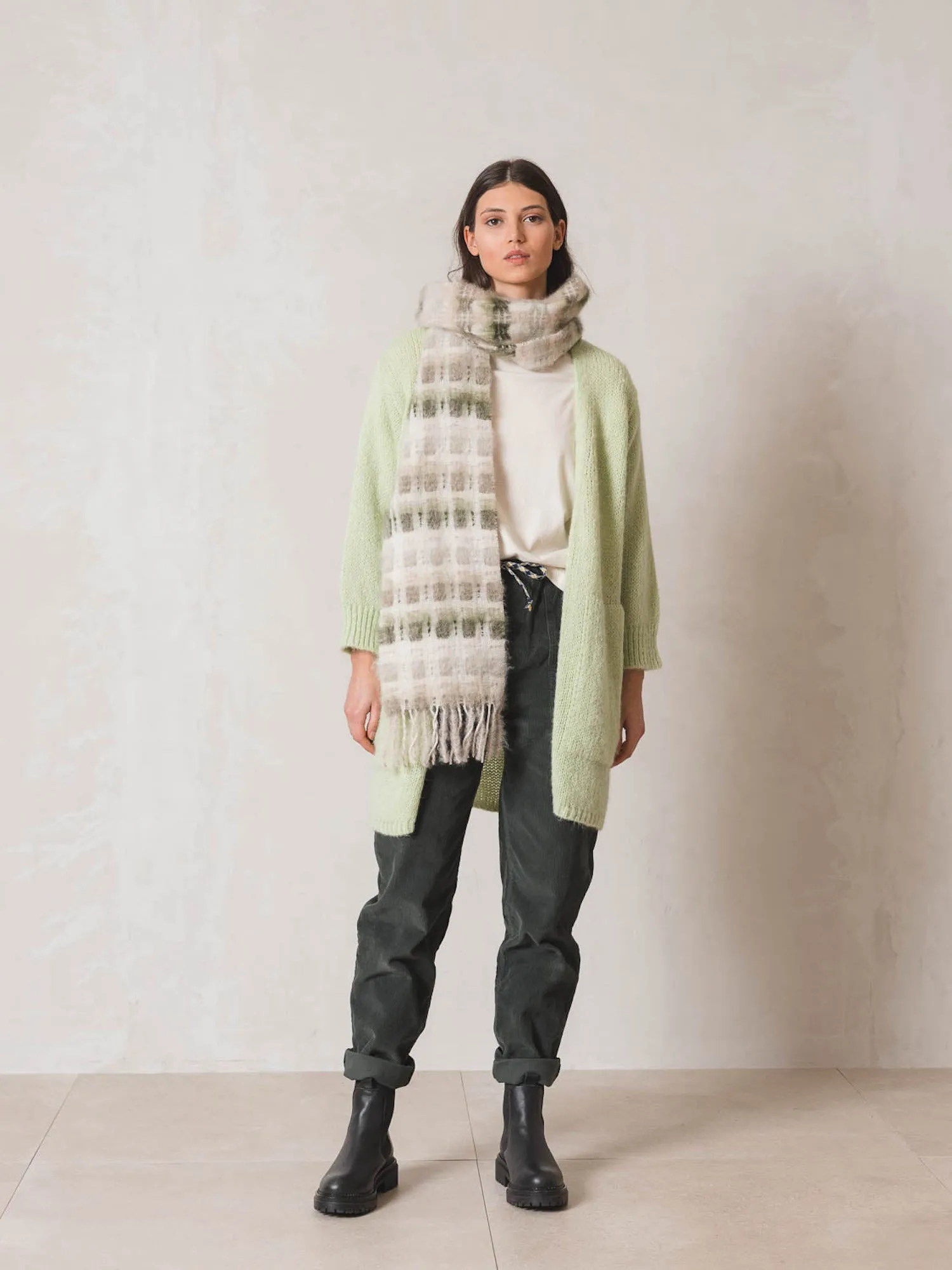 INDI & COLD Woollen Scarf