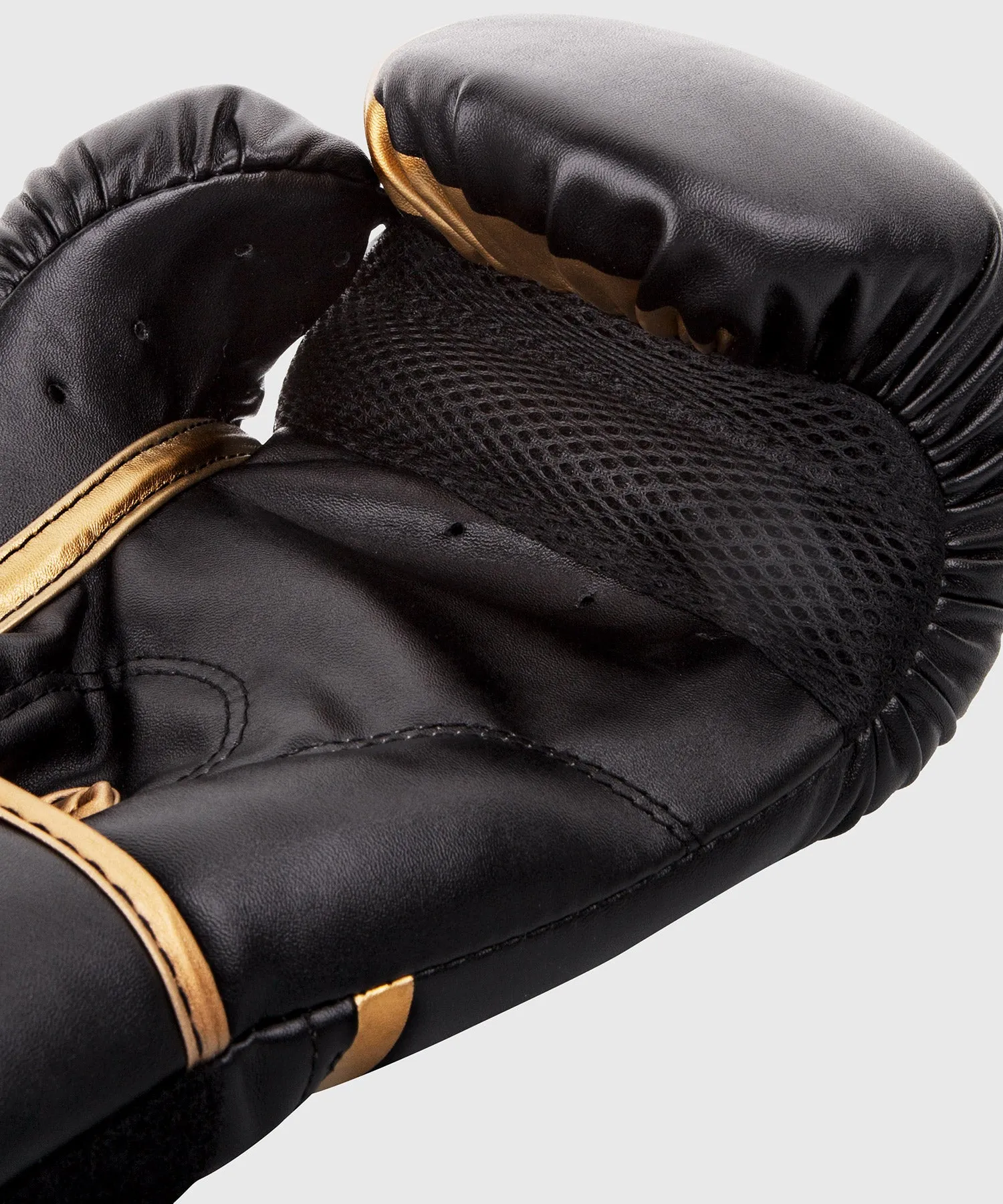 Venum Challenger 2.0 Boxing Gloves - Black/Gold